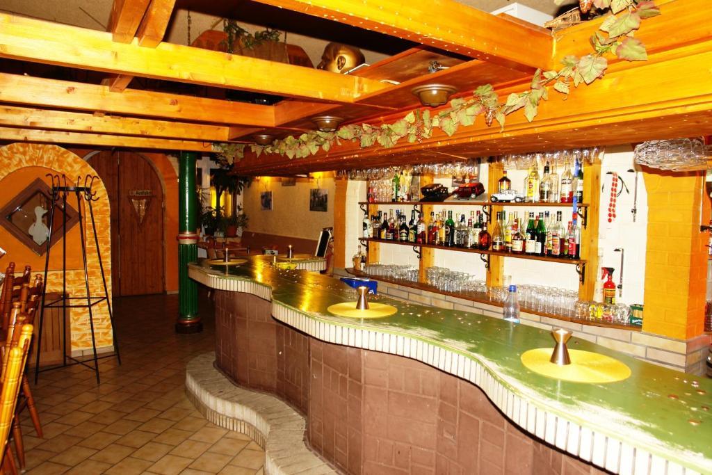 Hotel-Pension Gruene Linde ديلتزش المظهر الخارجي الصورة