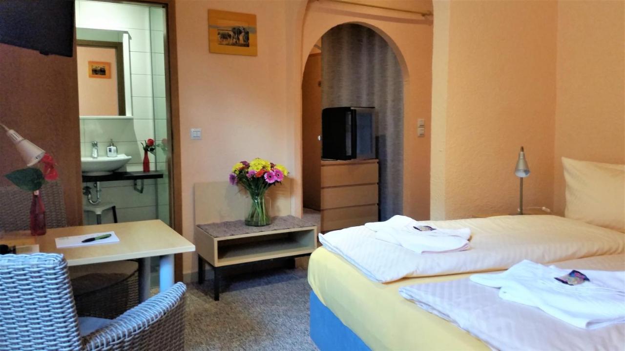 Hotel-Pension Gruene Linde ديلتزش المظهر الخارجي الصورة