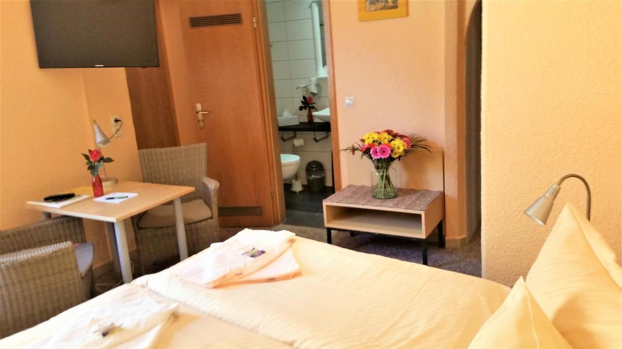 Hotel-Pension Gruene Linde ديلتزش المظهر الخارجي الصورة